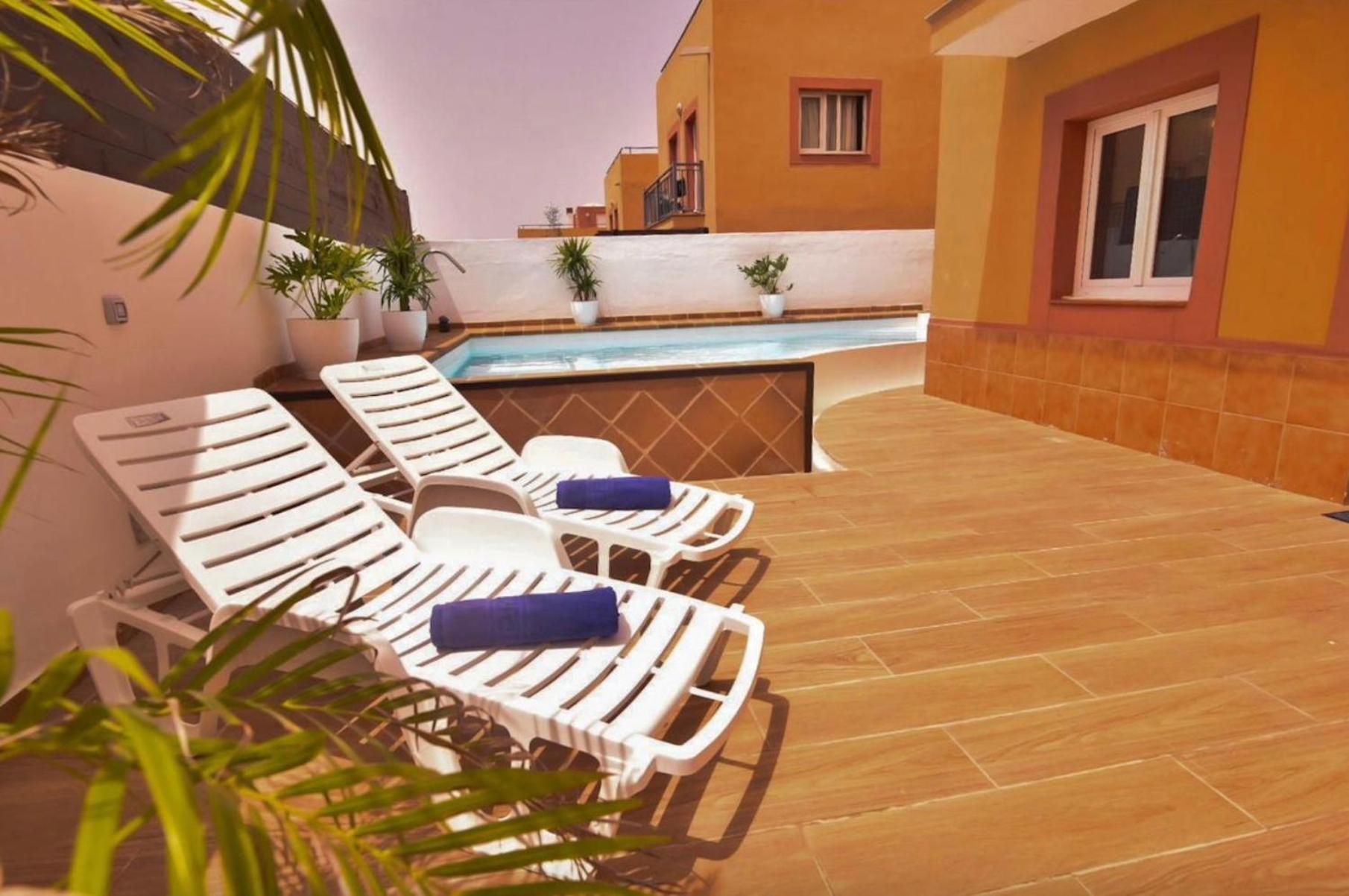 Villa Valeria คอร์ราเลโฮ ภายนอก รูปภาพ
